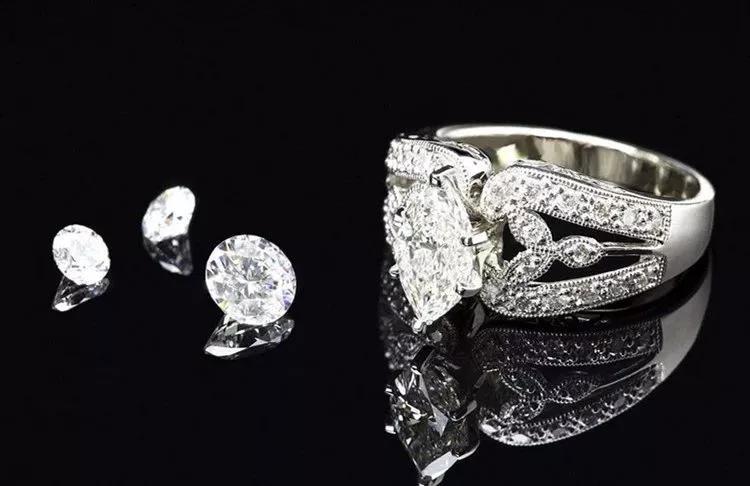 #黄金#、#铂金#钻戒戴久了，不如以前亮？一招让它再“闪”起来