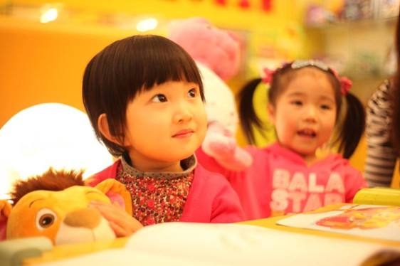 给小孩子准备礼物准备什么样的,给小孩子买什么样的礼物最好