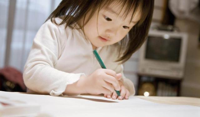 如果发现孩子两次偷东西怎么教育,小孩第一次偷东西怎么教育