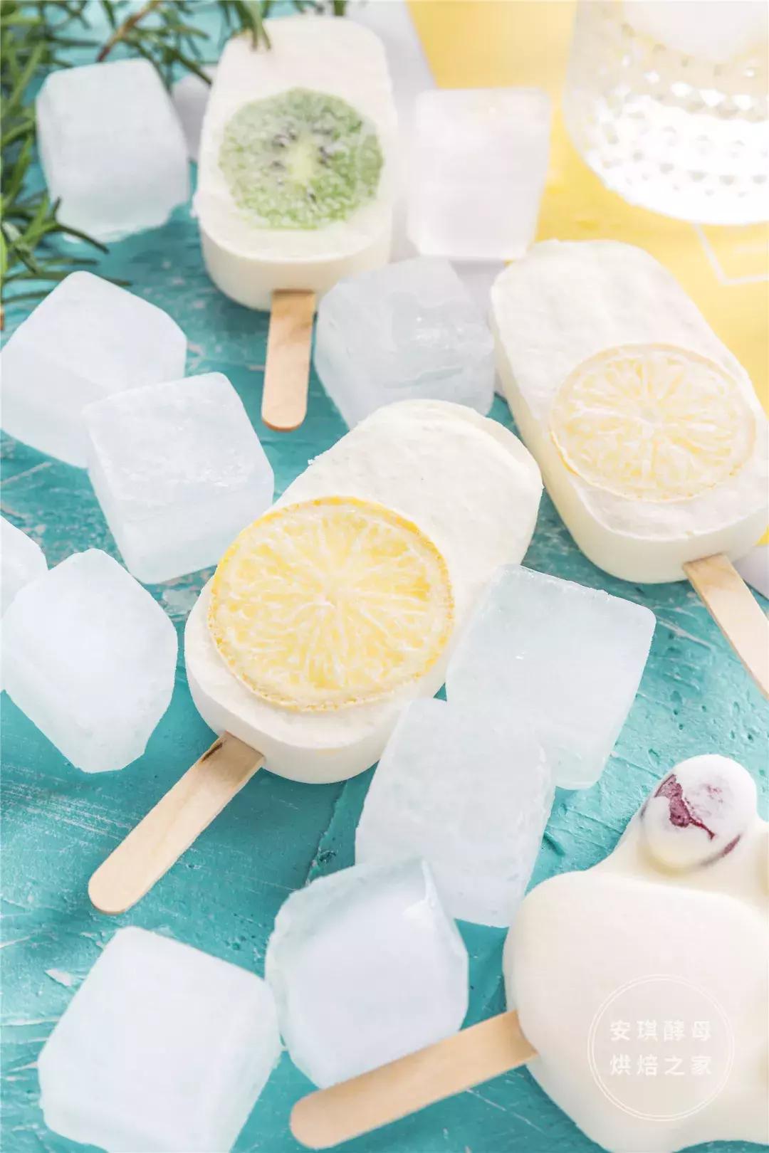 快过期的奶油做成冰淇淋还能吃吗,用淡奶油做的雪糕最多能存放几天