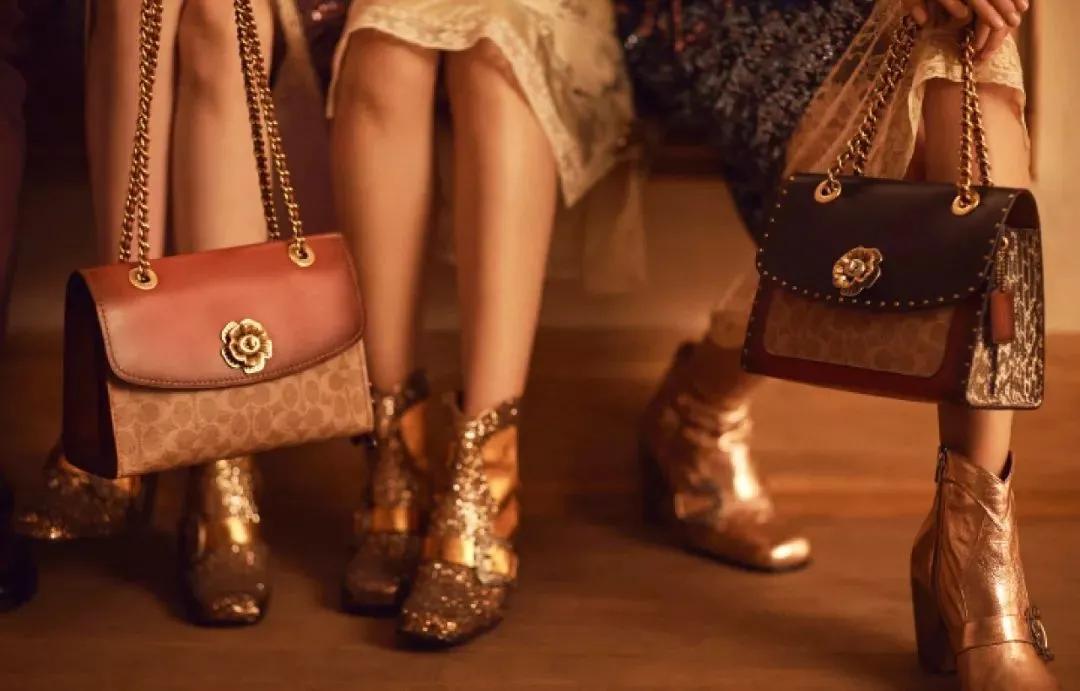 Coach蔻驰最火的3款包包，背上“有钱感”upup