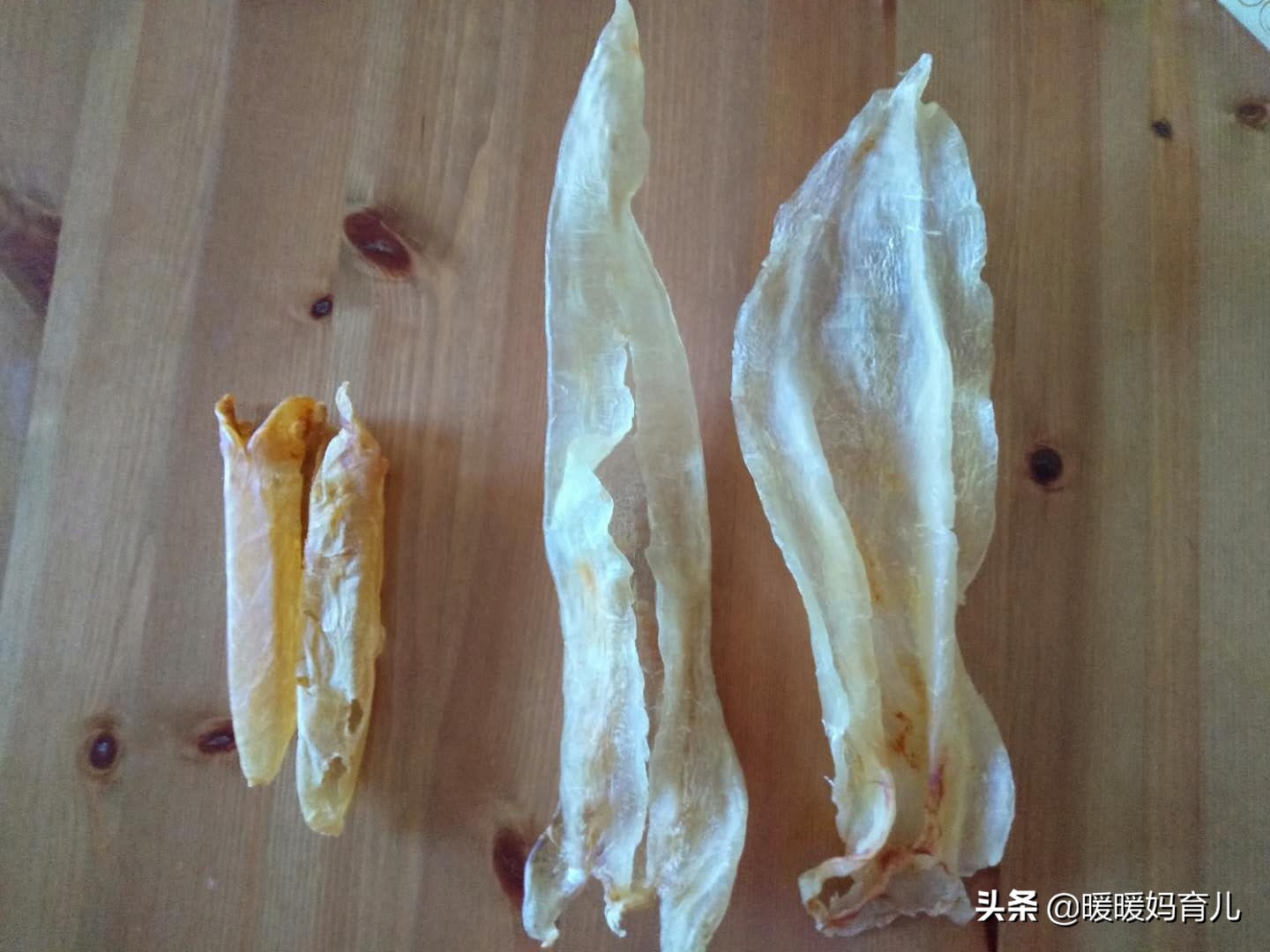 牛奶炖花胶放多少花胶,孕期吃什么花胶对宝宝皮肤好