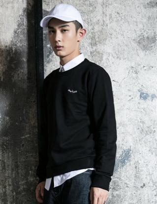 时尚板鞋男装怎么搭配,男装毛衣时尚搭配