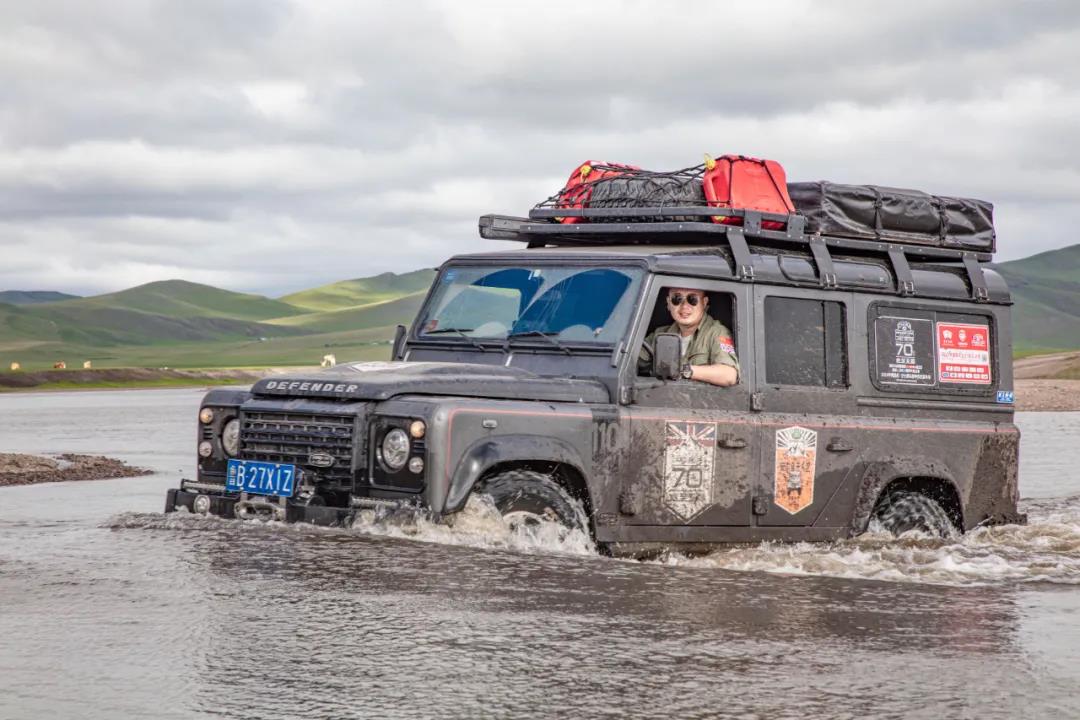 新款卫士的真实越野能力,卫士是不是硬派越野车