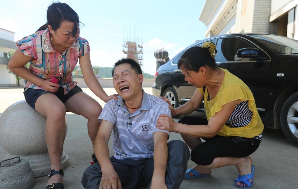 孩子落水自救方法视频,落水后想自救用自身游泳方式自救