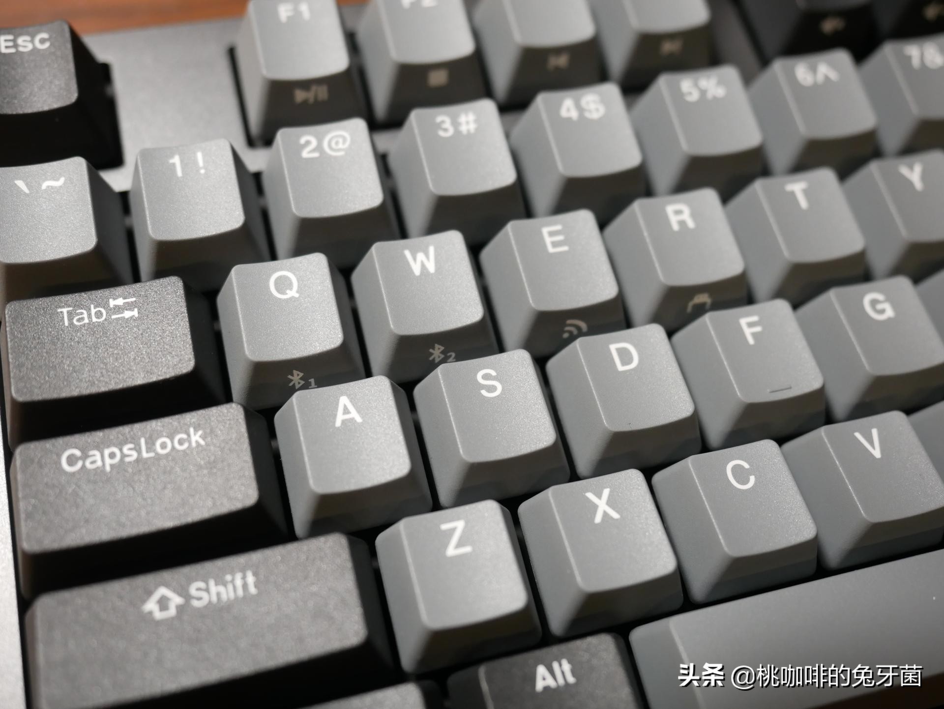 杜伽k310w三模机械键盘可以换轴吗,杜伽k310键盘哪个轴好