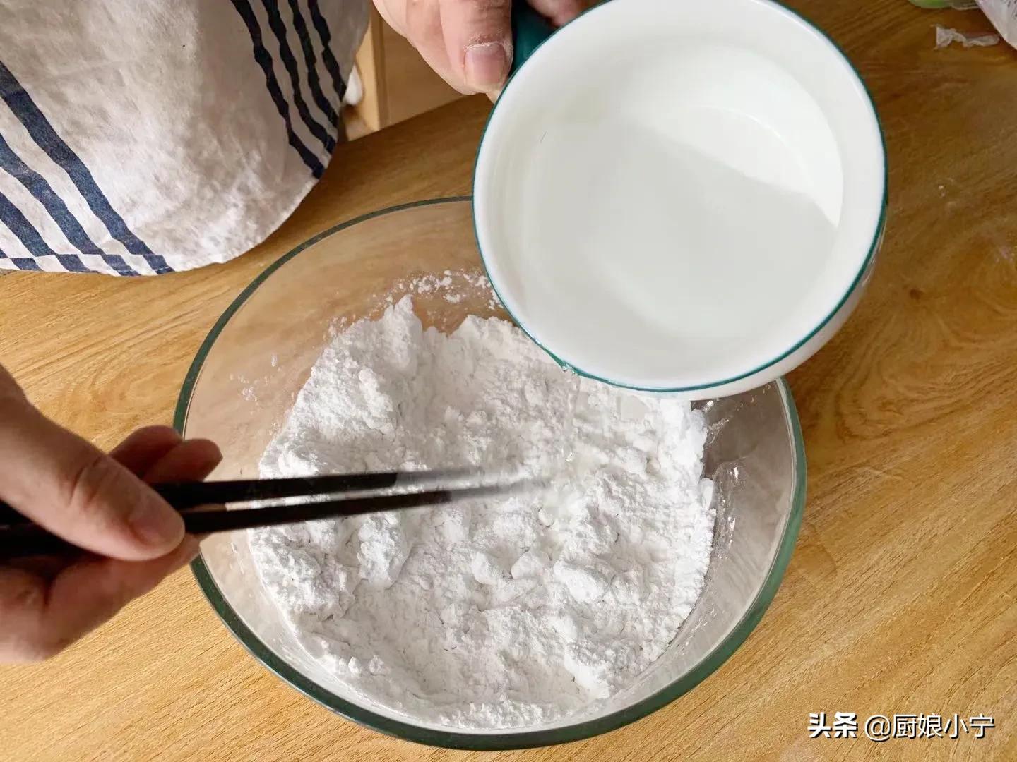 李子柒自制桂花米糕,李子柒蒸米糕加桂花