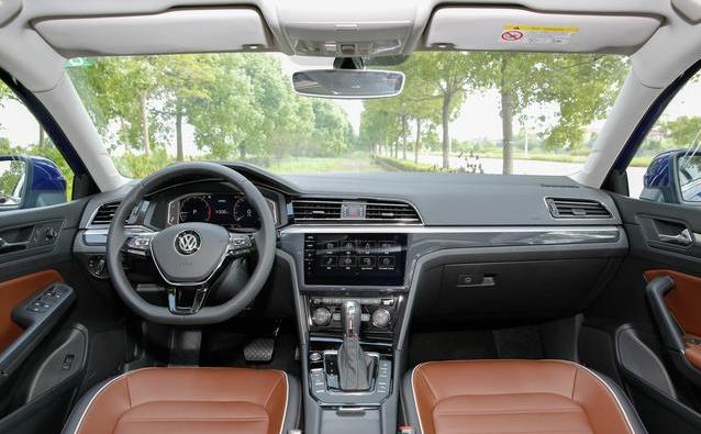 大众凌渡2018款新车指导官方报价,大众凌渡最新款最高配的多少钱