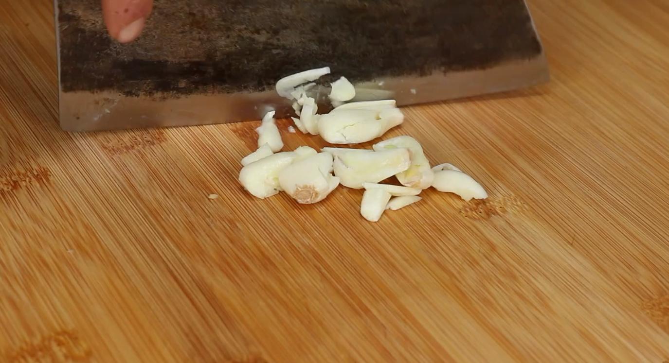 炸酱面教程简单易学,炸酱面肉酱做法开店