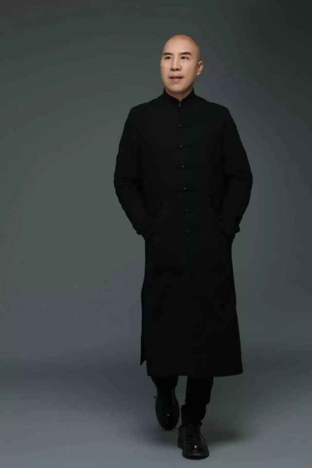 “唱响中原，薪火相传”著名艺术家*军白**选收徒暨公益展演成功举行