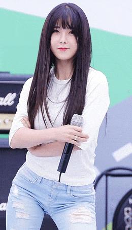 爆笑gif为了我的八块腹肌拼了,成年人幽默搞笑gif图片带字