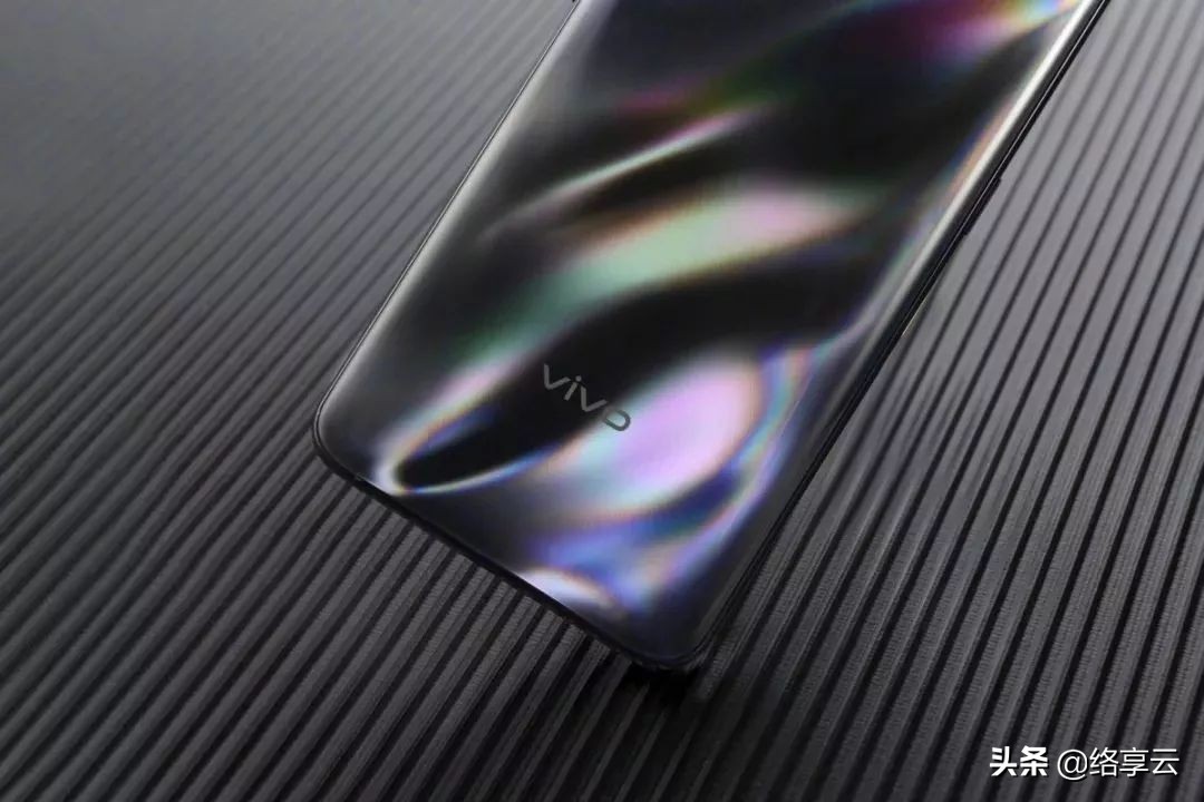 哪些奇葩的跨界品牌联名,最早的跨界联名品牌有哪些