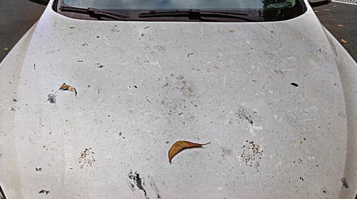 汽车天窗玻璃有污渍怎么去除,如何去除汽车玻璃顽固污渍