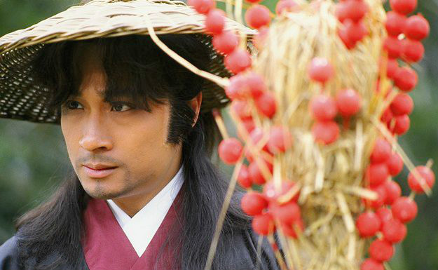 黎美娴大地飞鹰第一集下,黎美娴主演的电视剧大地飞鹰