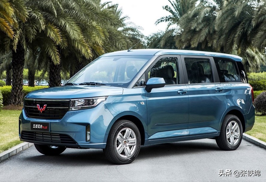 五菱宏光plus高配车型五座版,新款五菱宏光plus最高配多少钱