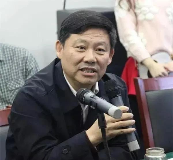 “域外艺旅——张松访欧写生作品展”研讨会成功举办