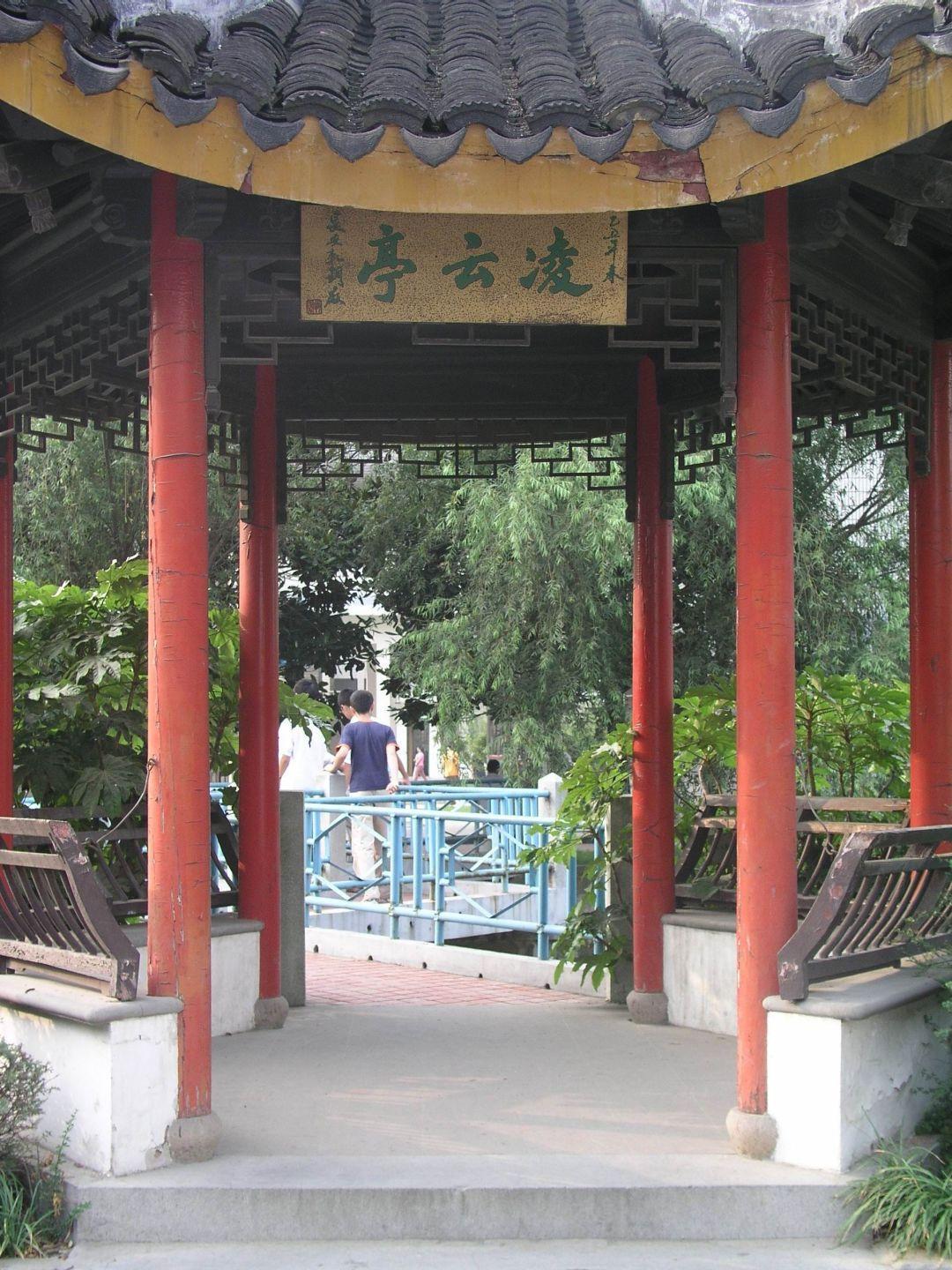 这里是天一中学老校区,如今美出了另一番境界