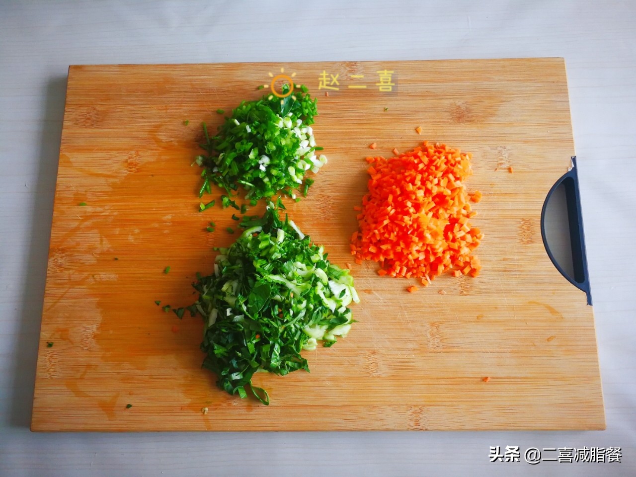 玉米面蔬菜杂粮饼，厨房小白的减脂主食，早餐晚餐都可以