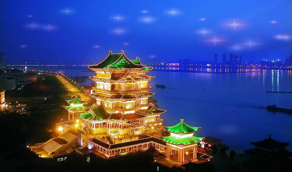 中国的十大古楼,中国旅游十大名楼