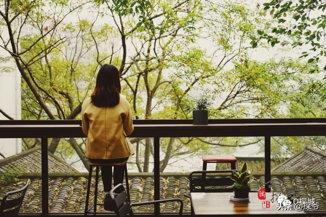 重庆山坡上喝茶,重庆山上格调露天咖啡馆