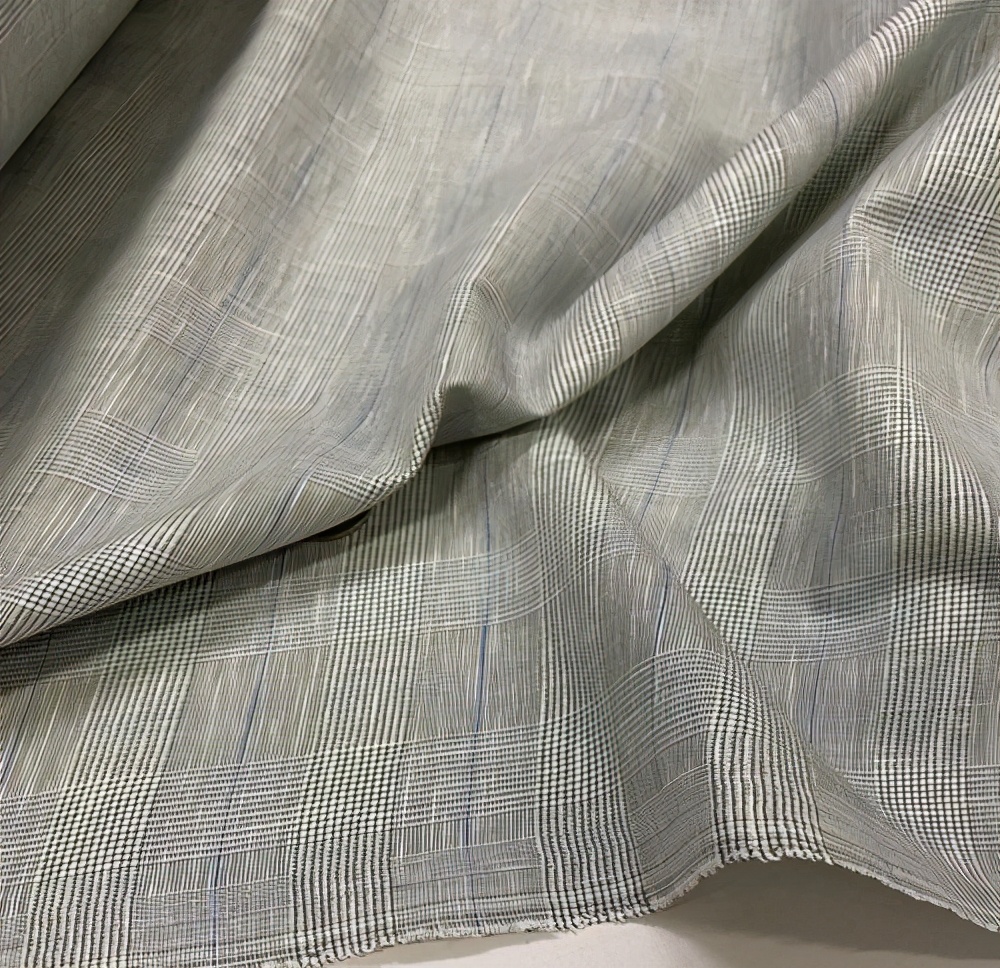 如何挑选一个合适自己的西装,如何正确选择西装