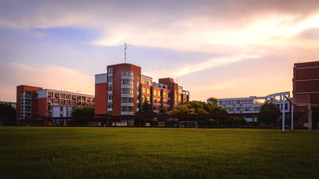 上海小学排名前十名的学校有哪些,上海22所中小学入选