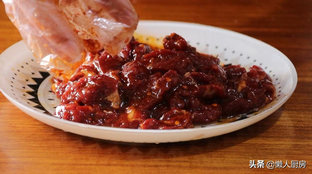 烤的牛肉怎样才能让它不发酸,怎么烤出来的牛肉不酸