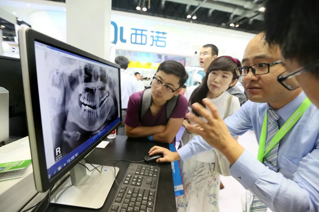 在北京换一口牙,北京换一口假牙大概多少钱