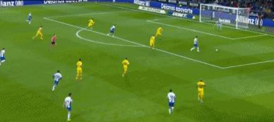 武磊攻破巴萨球门中国球迷,武磊攻破巴萨球门阿圭罗