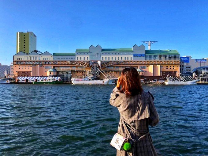 港口风情街美食,北海道美景旅游美食攻略