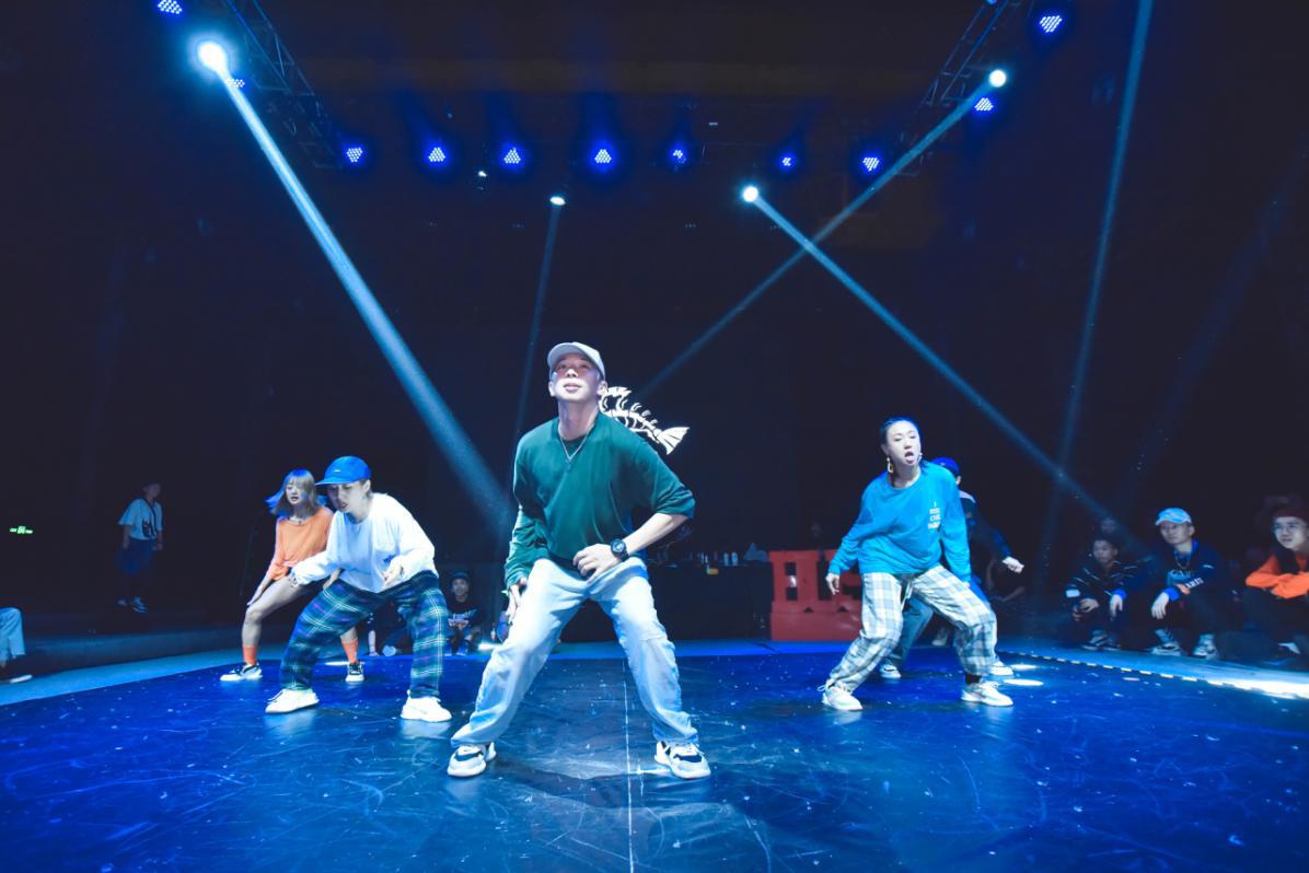 这就是街舞3野隐鞋品牌 (这就是街舞热门选手同款鞋)