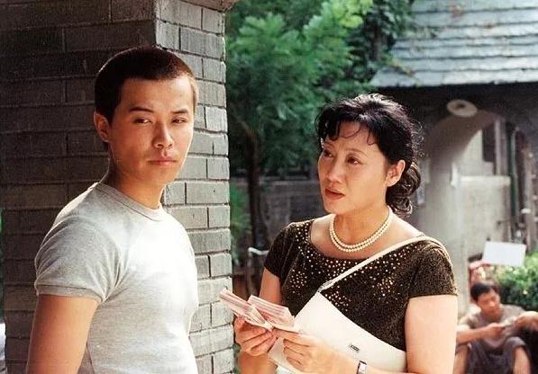 佟丽娅和陈思诚是如何一步步走向离婚的?分道扬镳的背后不简单