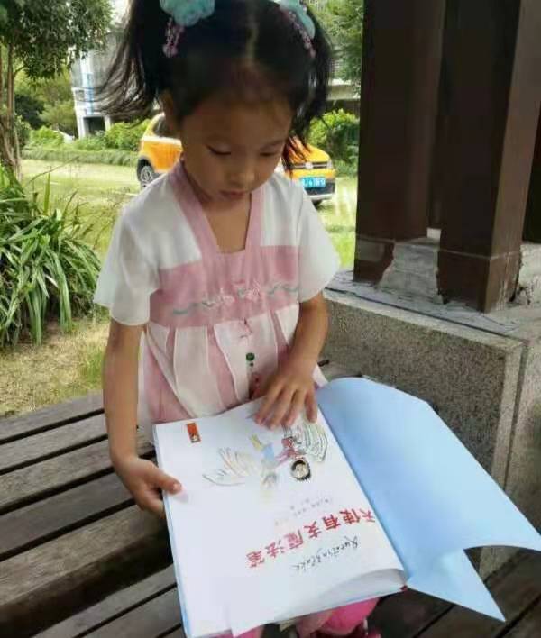 《天使有支魔法笔》：充分地唤起孩子的想象力，让孩子爱上阅读