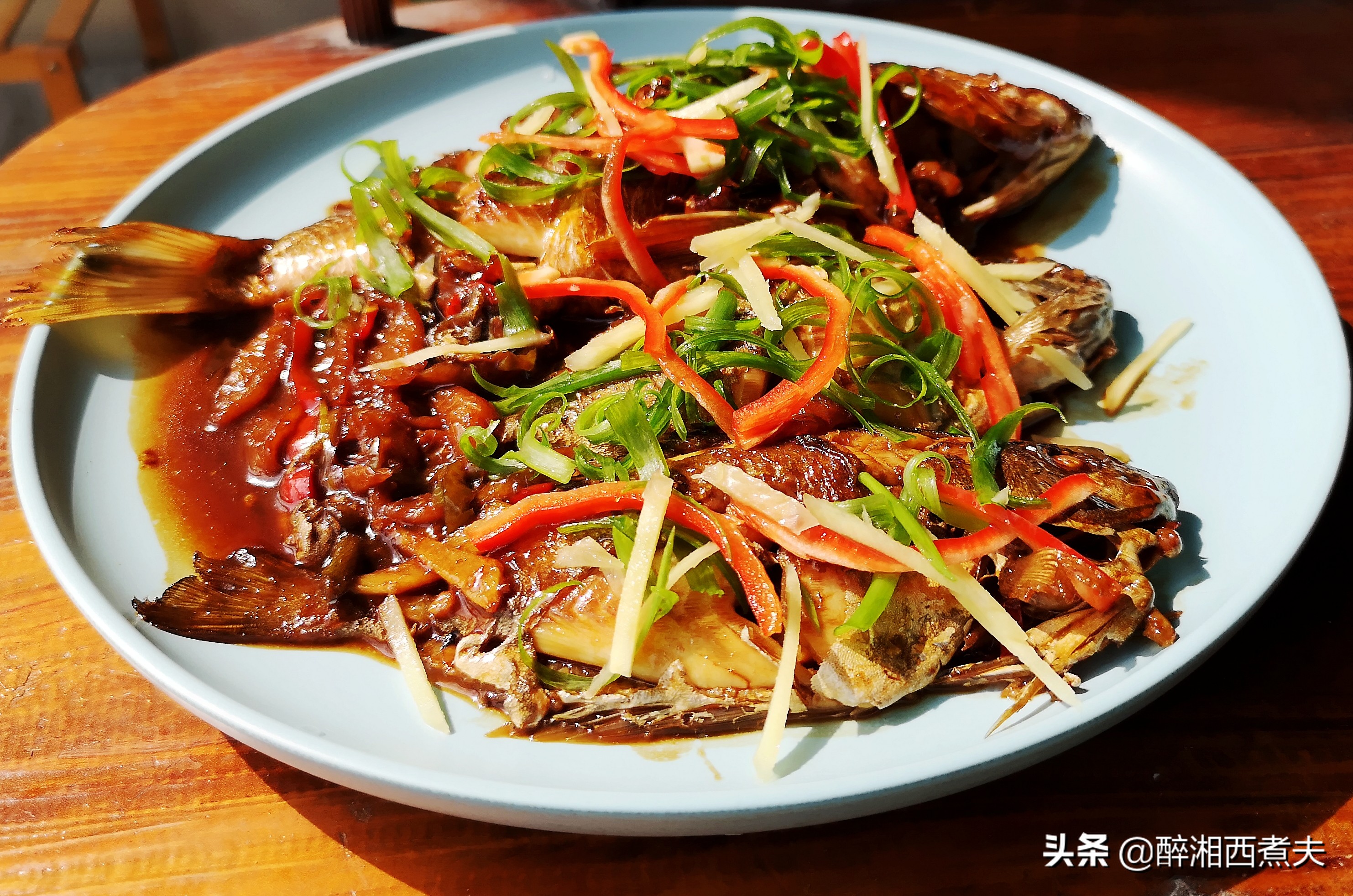 酱油水杂鱼最正宗做法,酸萝卜煮杂鱼