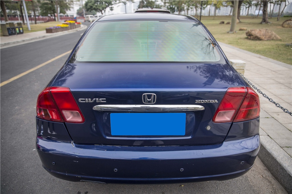 这台思域当年售价比雅阁还贵，如今车友为情怀将其收入囊中