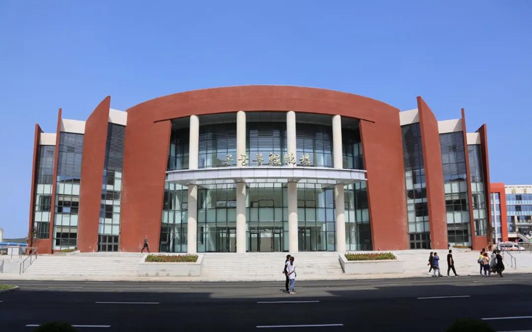 延边大学2020级新生开始报到,延边大学让家长送大一新生进学校