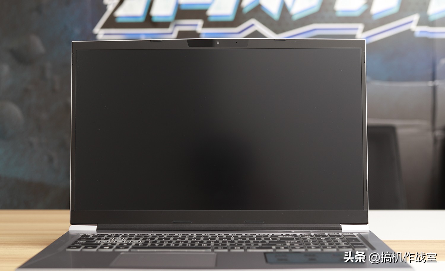 oled屏幕与ips屏幕游戏对比,3dips屏幕和tn屏幕哪个好