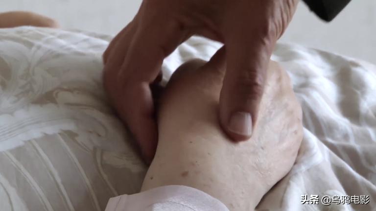 尖锐、敏感、饱受争议，直播死亡全过程，这片太窒息了...