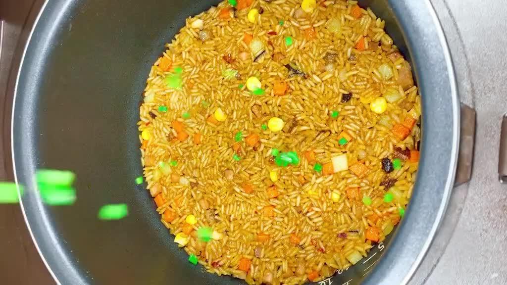 米饭又香又好吃的方法,不一样的米饭新吃法