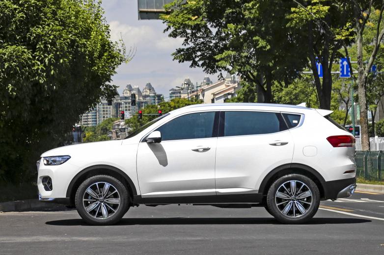 内饰、配置升级，价格实惠，新款H6运动版上市，10.4万起售