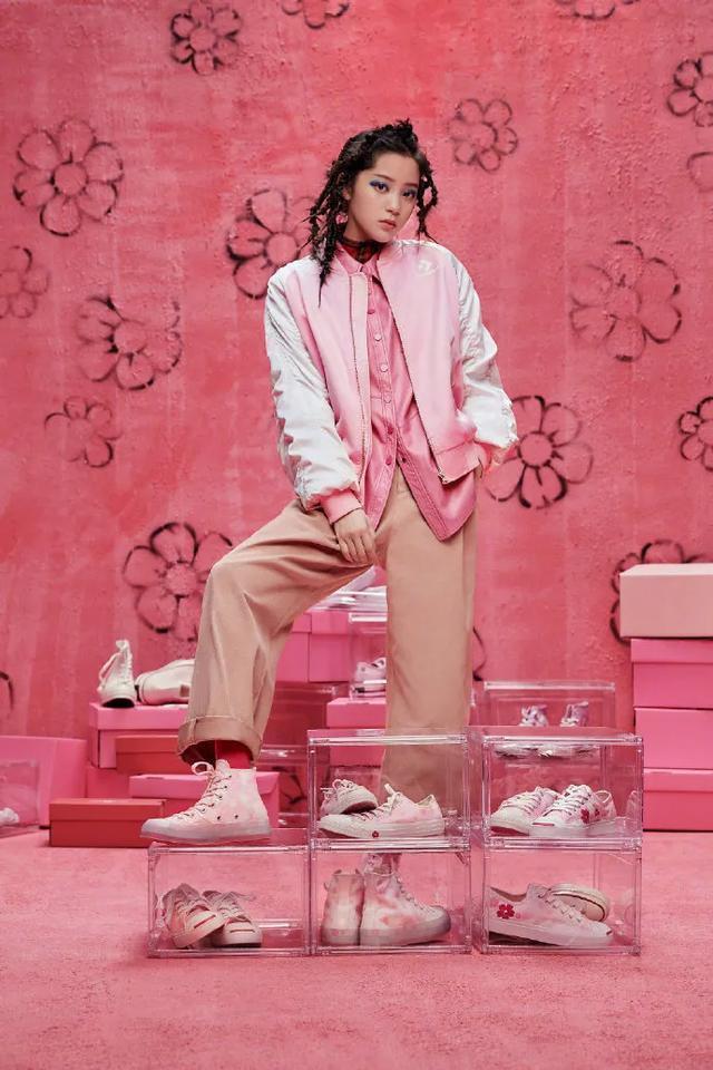 欧阳娜娜的鞋子竟然有这么多匡威,匡威欧阳娜娜同款鞋子乘风破浪