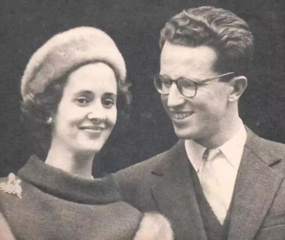 帅炸天，独宠不育王后33年，比利时“鲜肉”国王太苏了吧