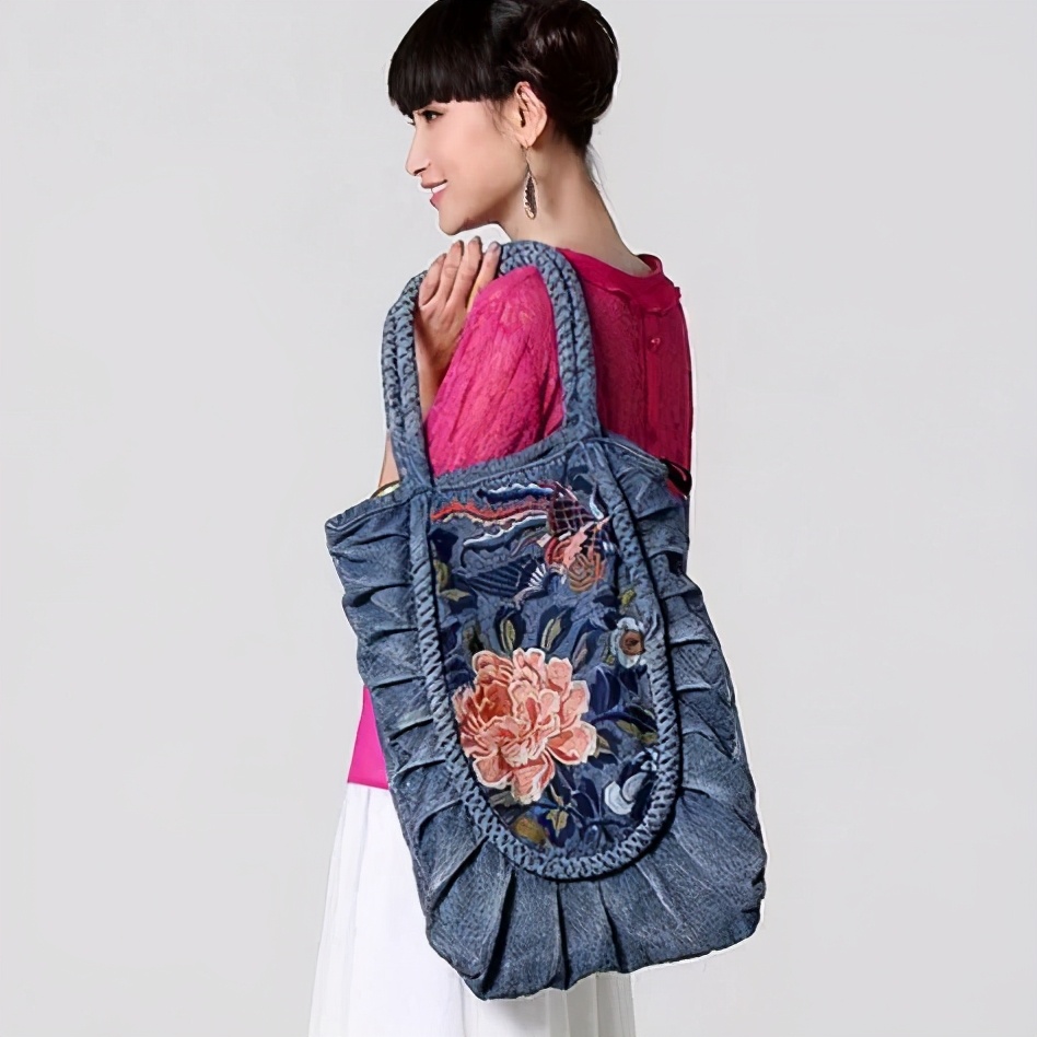 旧的牛仔裤能做什么收纳,旧牛仔裤不要扔改一个包包