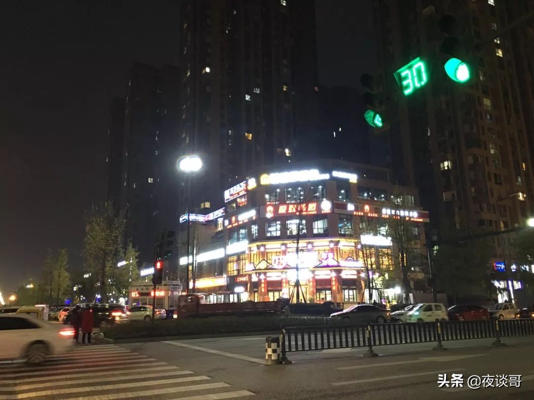 大丰最火爆的美食街,大丰有什么小吃一条街