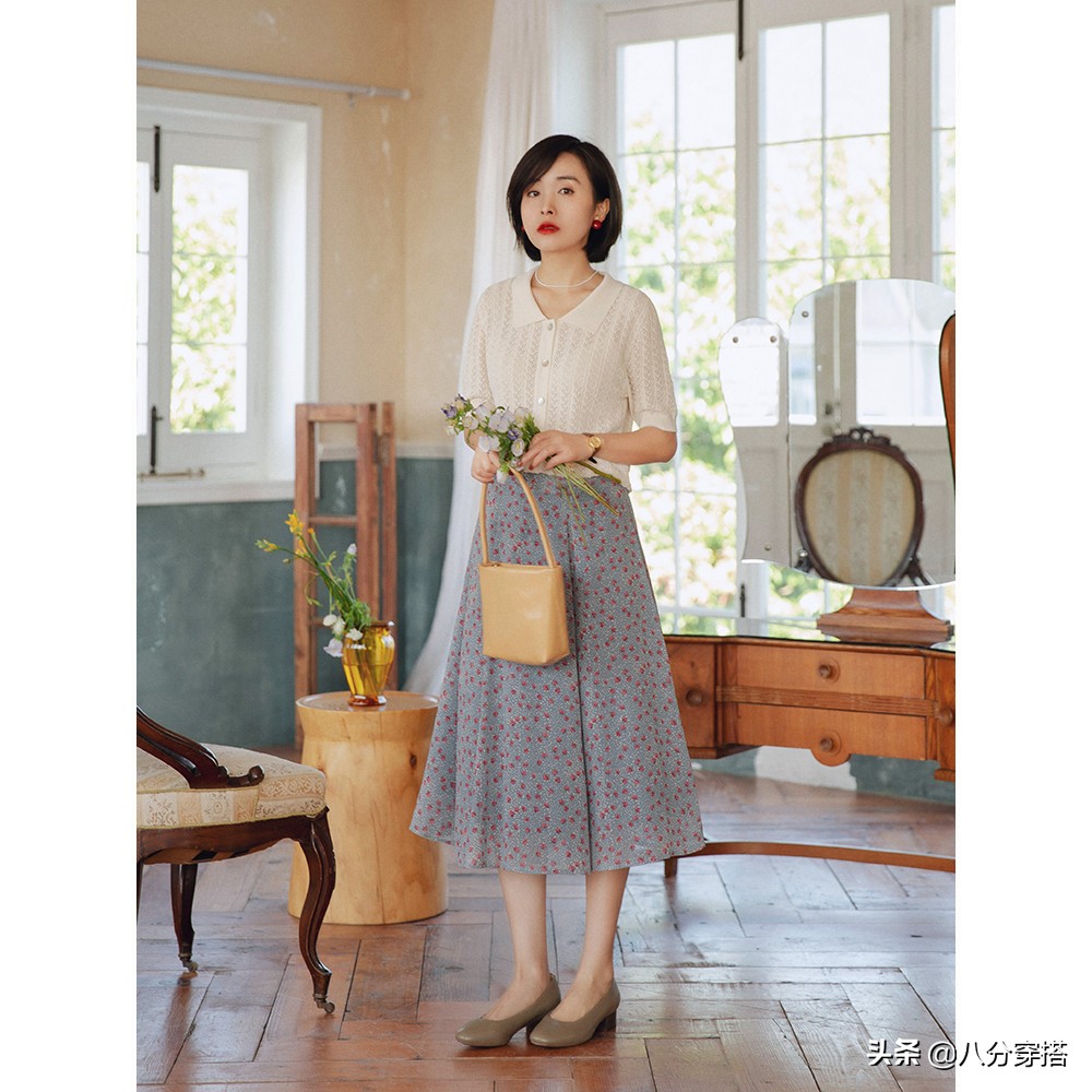 真正懂“穿搭”的女人，都知道碎花裙的挑选法则，清新简约有气质