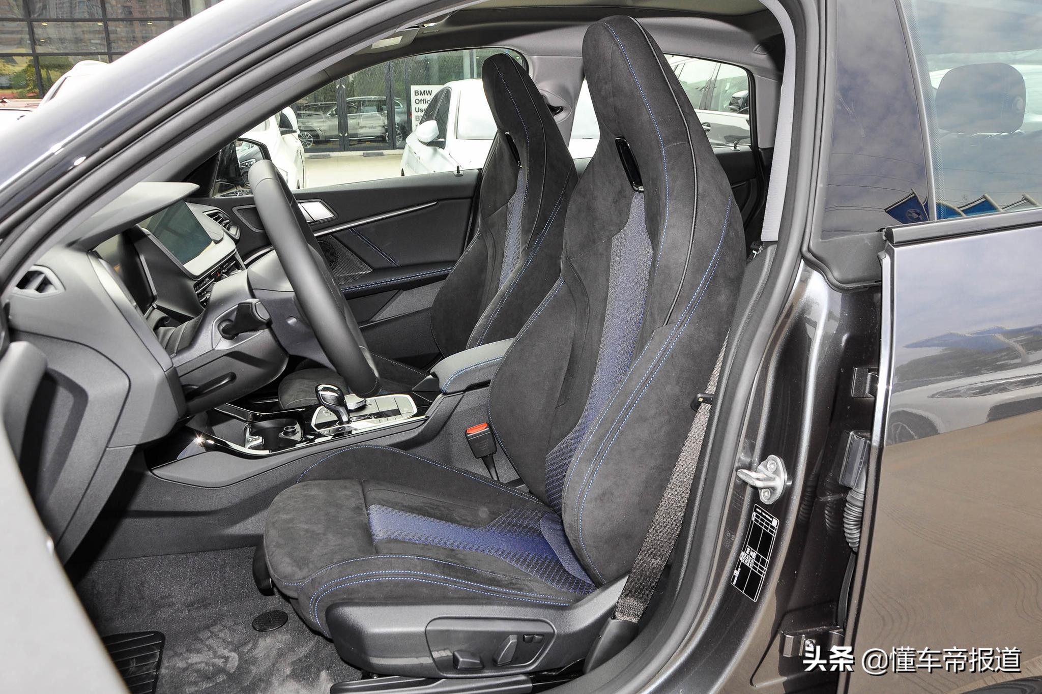 新车沉浸式试驾,新车宝马2系硬顶轿跑