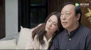 挺好的朱丽穿的衣服,都挺好的朱丽穿的大衣是啥牌子