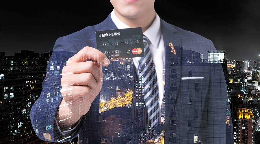 帮别人养信用卡要承担什么风险,信用卡以卡养卡牢狱之灾