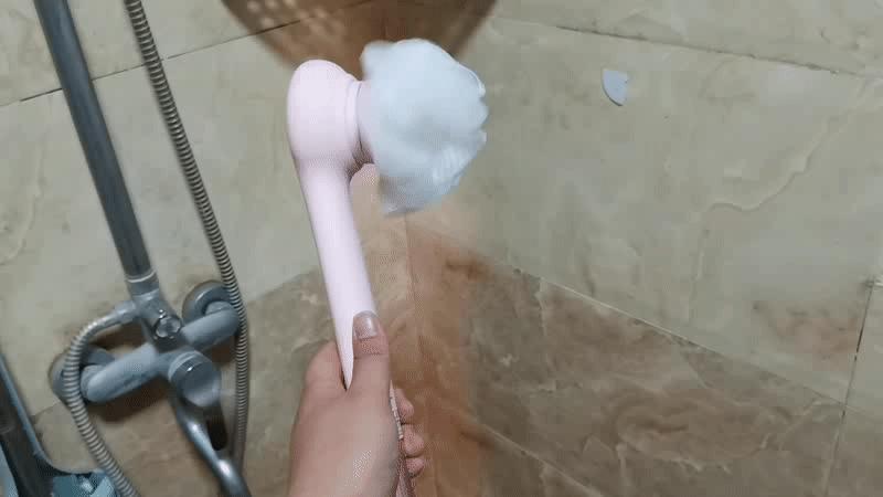 一个人完成洗澡挫背按摩打泡泡,inFace沐浴仪就是这么豪横