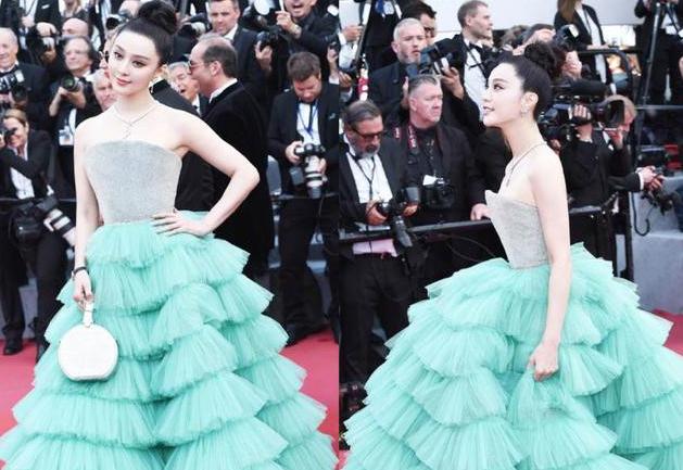 关晓彤深V透视装，性感妖娆胜过范爷！网友：鹿晗，快管管你老婆